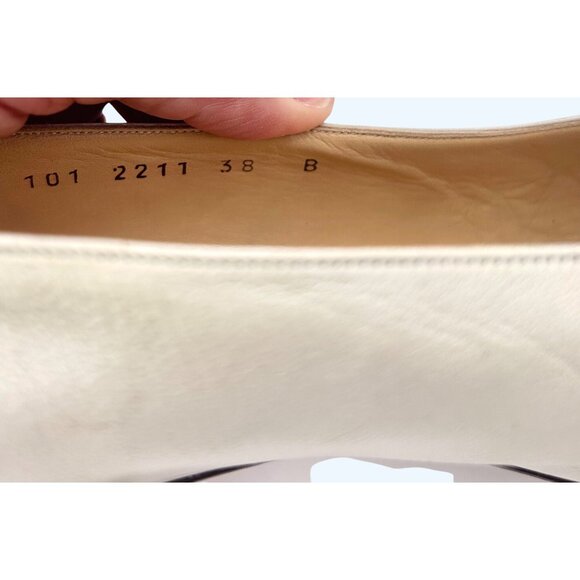 VINTAGE GUCCI IVORY ITALIAN LEATHER HEELS PUMPS SZ 38 B (8) FIT LIKE 7 - Picture 8 of 10
